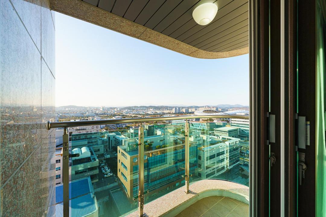 Raonstay In Perla Hotel Jinju Ngoại thất bức ảnh
